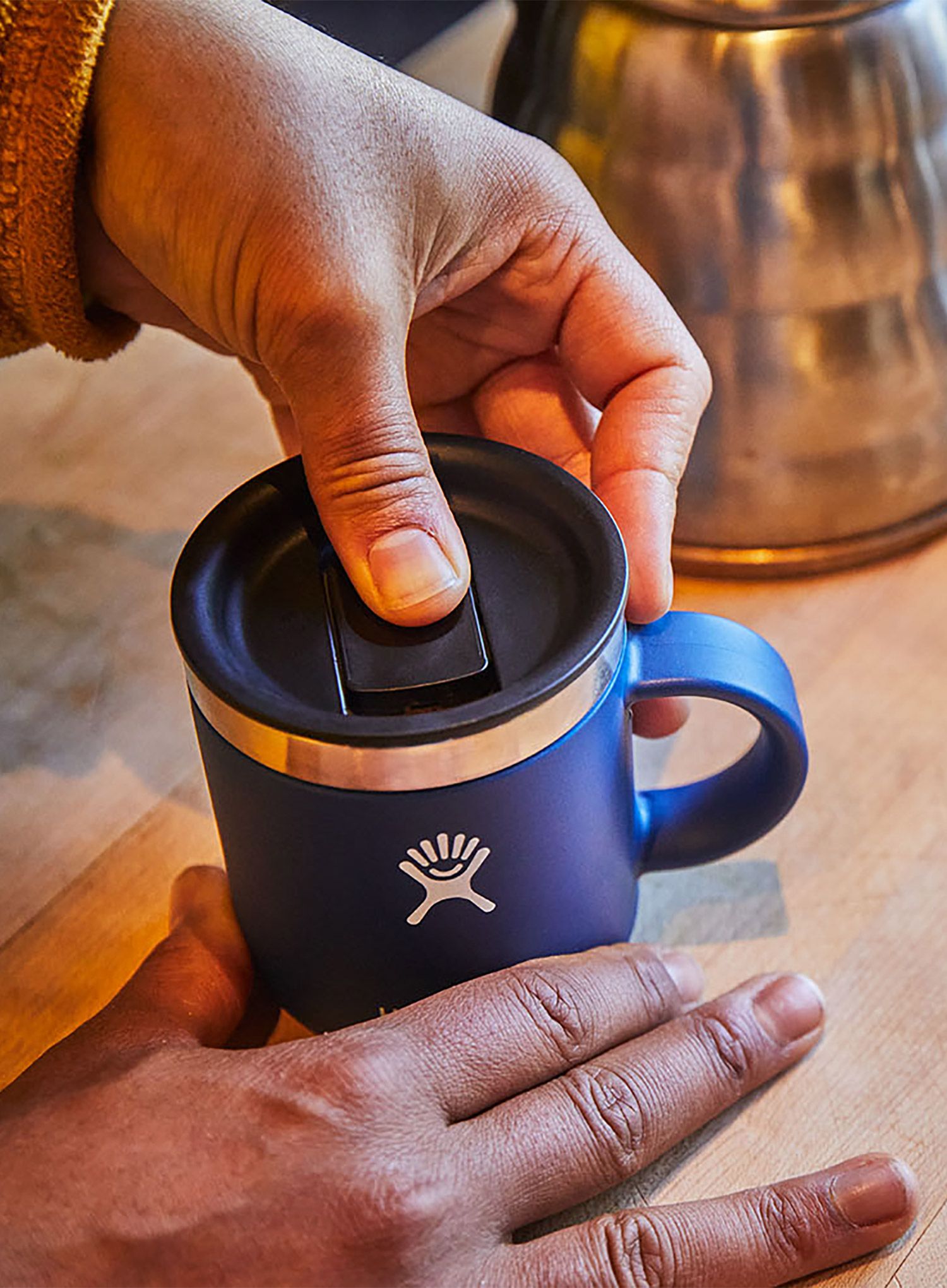 Víčko Hydro Flask Small Closeable Press-in Lid - black
