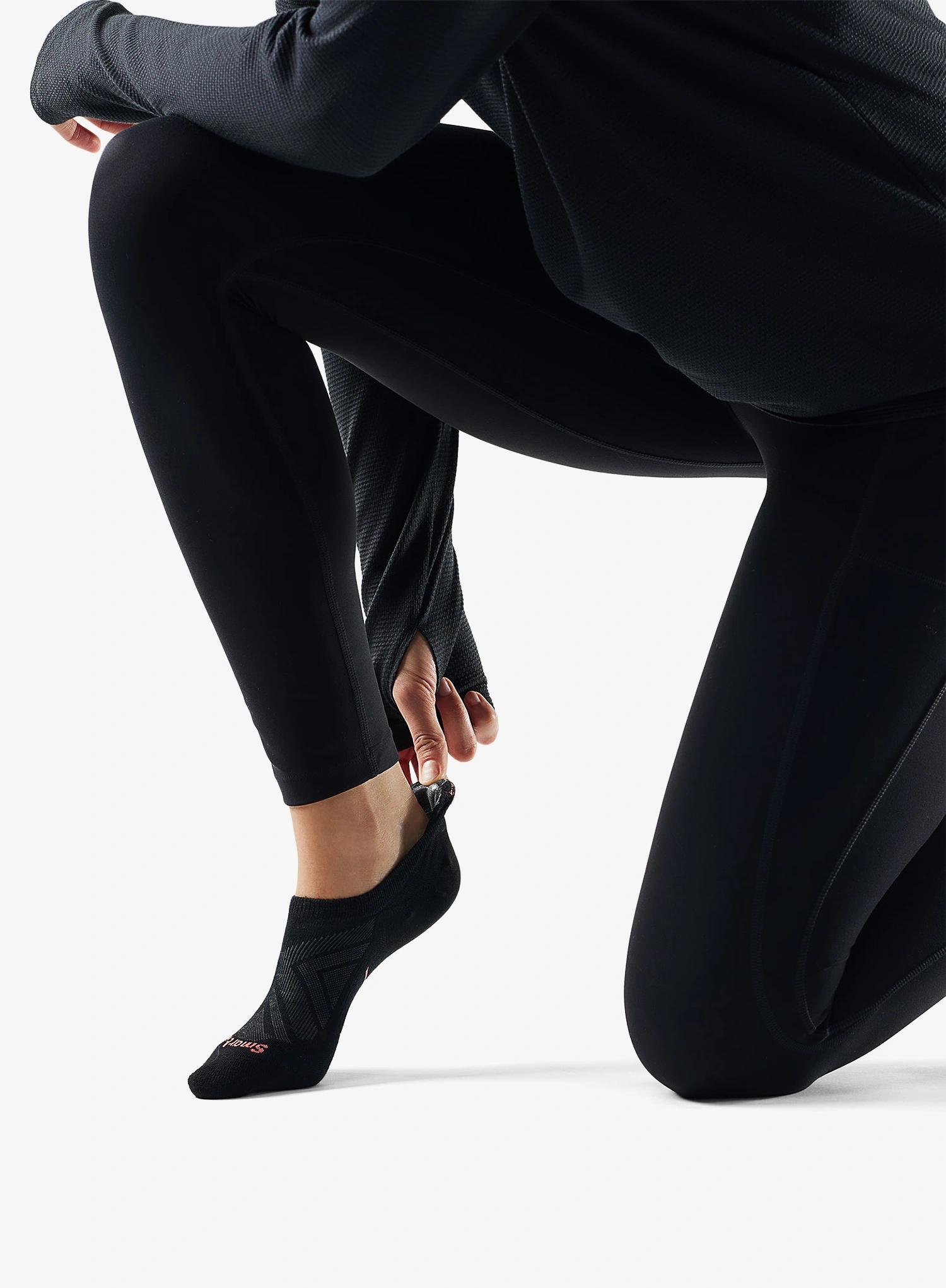 Běžecké ponožky dámské Smartwool Run Zero Cushion No Show Socks - black