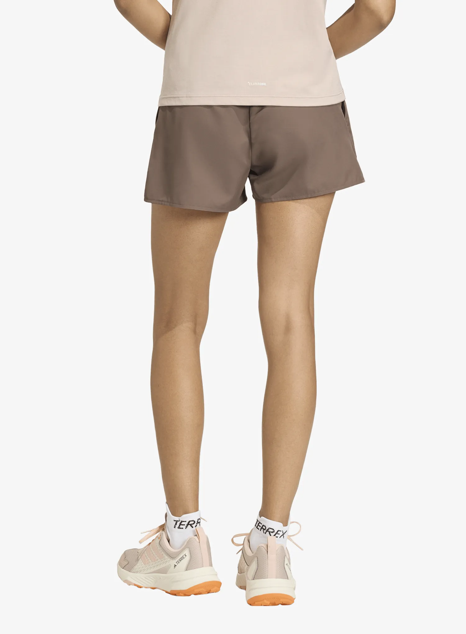 Dámské běžecké kraťasy adidas TERREX Multi Light Shorts - trace brown