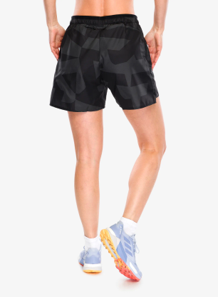 Běžecké kraťasy dámské adidas TERREX Multi Light Shorts Printed - black/carbon/black/bl