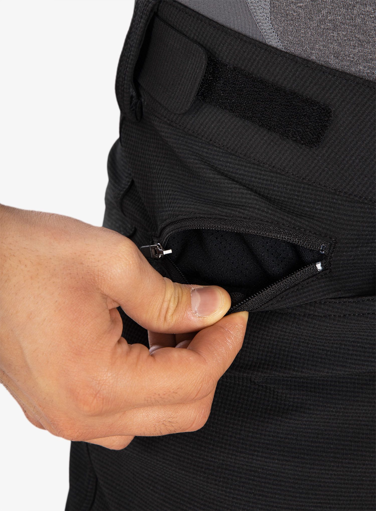 Cyklistické kraťasy Mons Royale Momentum 2.0 Bike Shorts - black/gold
