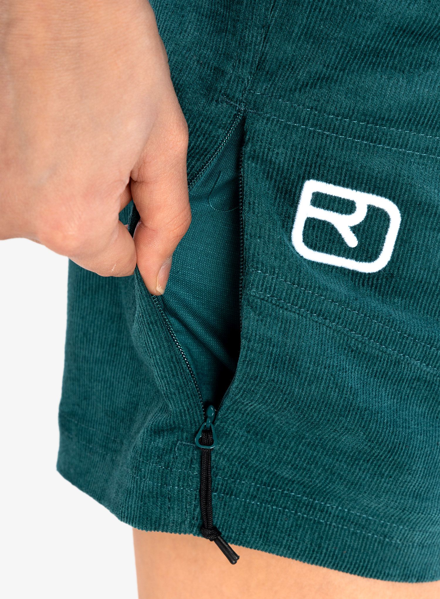 Dámské lezecké šortky Ortovox Casale Shorts - green