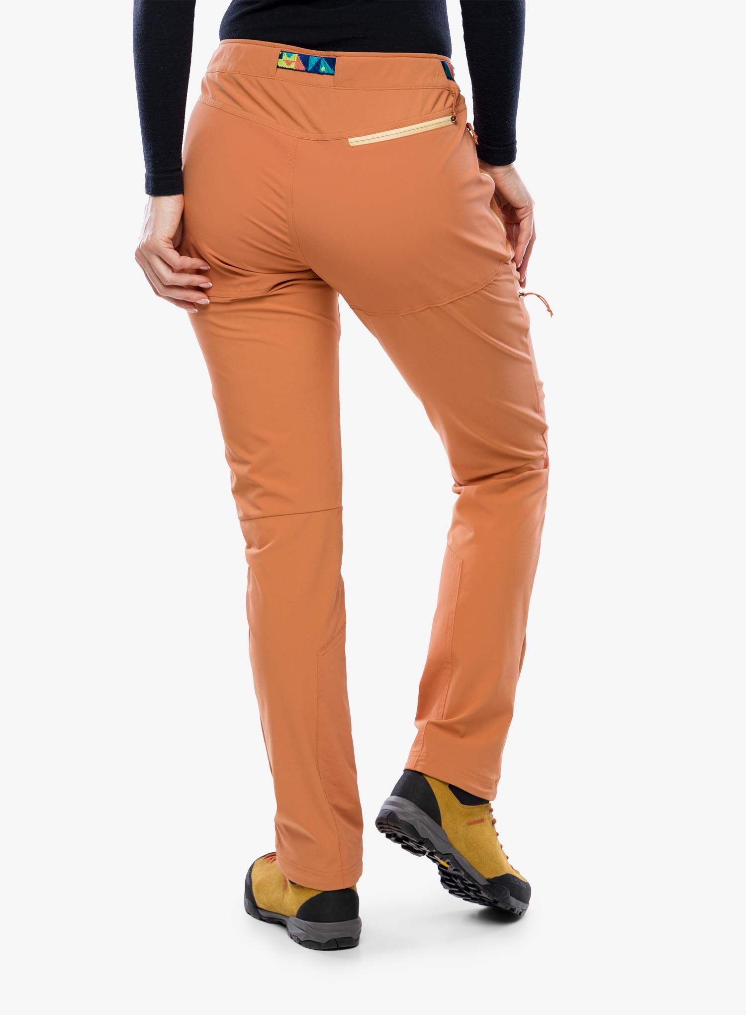 Kalhoty na hory dámské Patagonia Altvia Alpine Pants - sienna clay