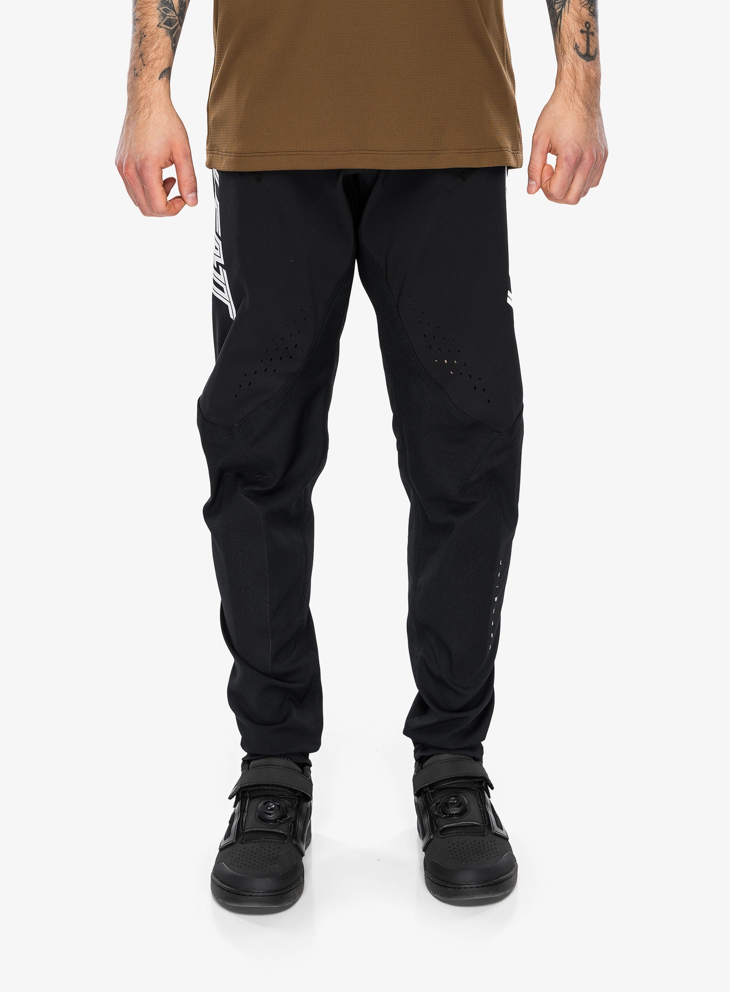 LeattMTBGravity8_0_black_585.webp