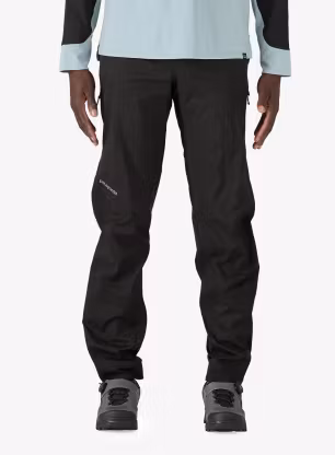 qwePatagoniaDirtRoamerStormPantsblack194187061302a.webp