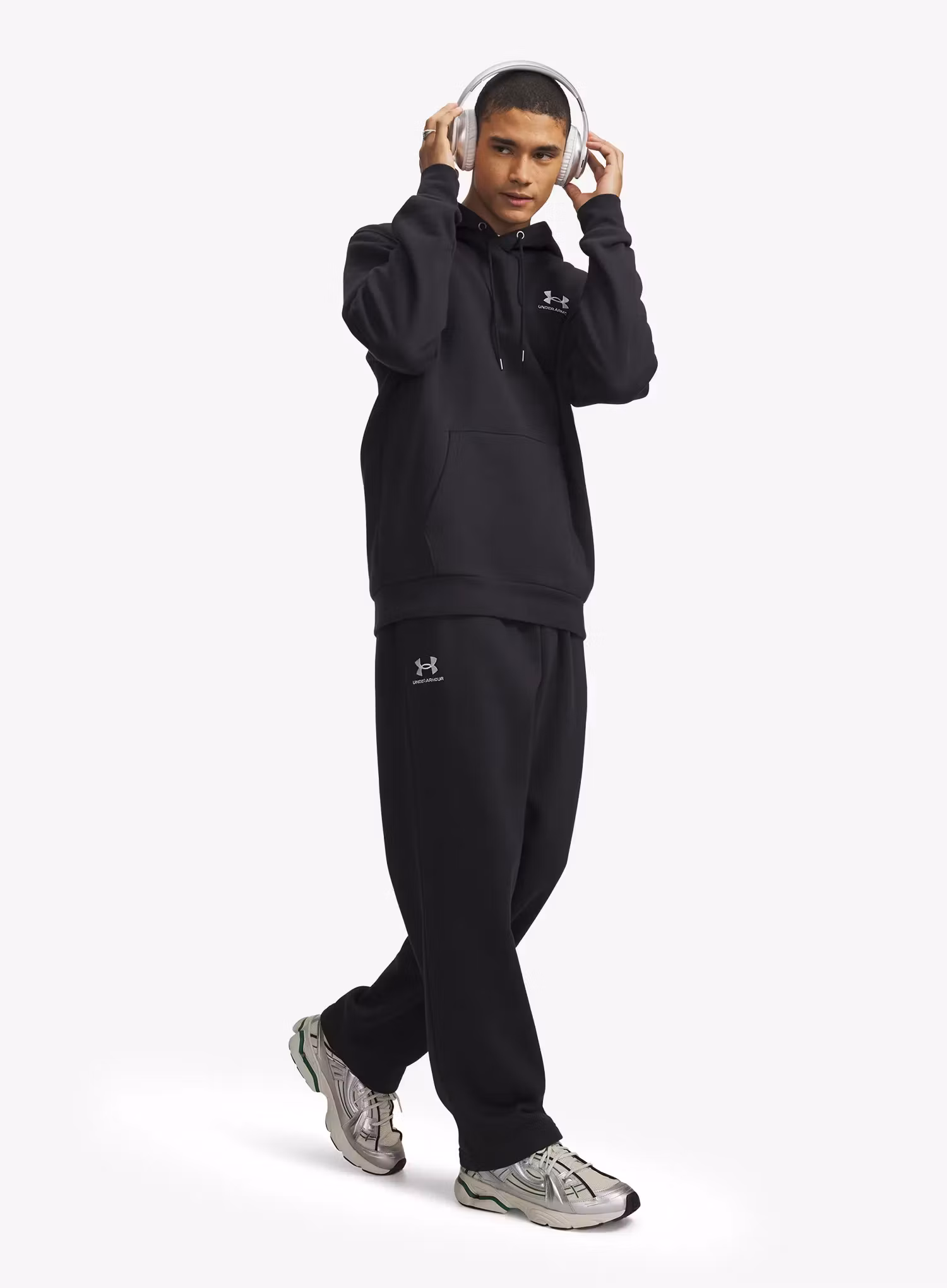 Kalhoty Under Armour Icon Fleece Pant - black/white