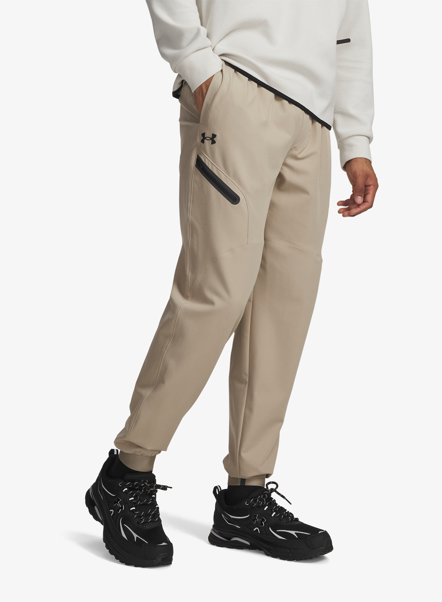 UnderArmourUnstoppableJoggers_citykhakiblack_fw26_467.webp