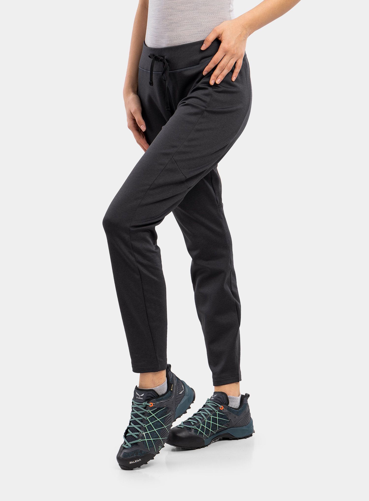 Dámské turistické kalhoty Patagonia R1 Daily Bottoms - black/x-dye