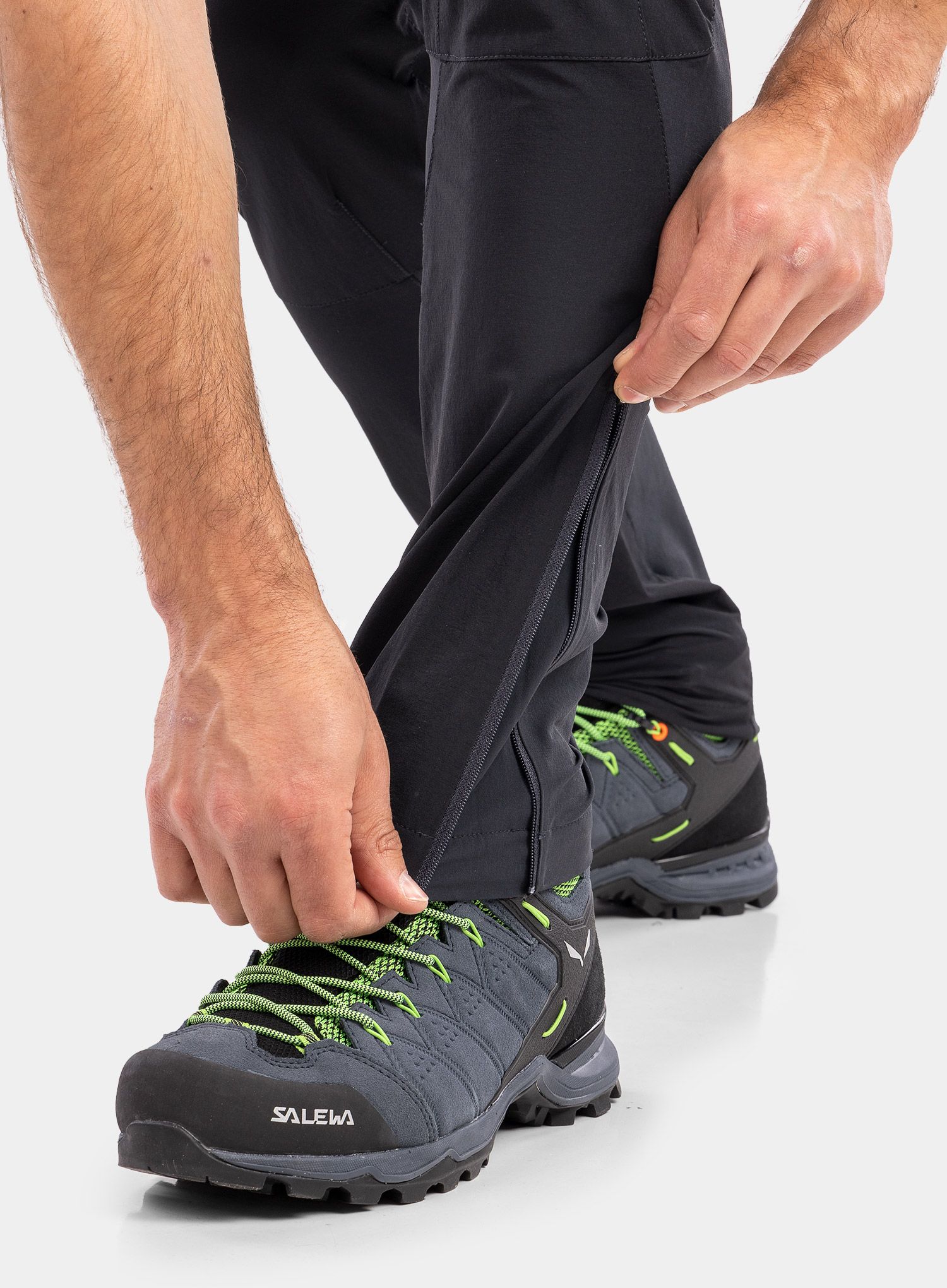 Kalhoty Rab Torque Mountain Pants - beluga/black