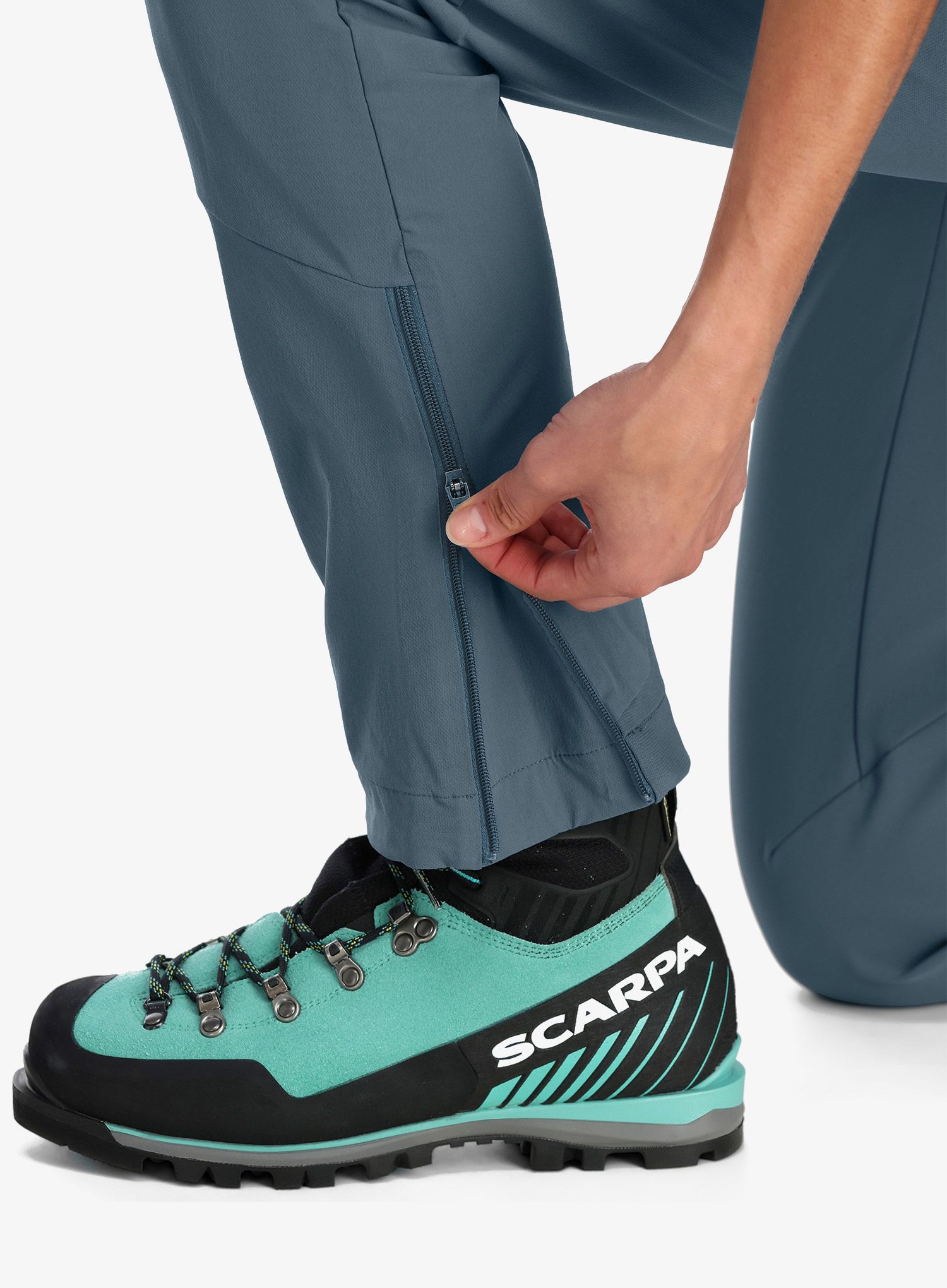 Dámské softshellové kalhoty Rab Ascendor AS Pants - orion blue