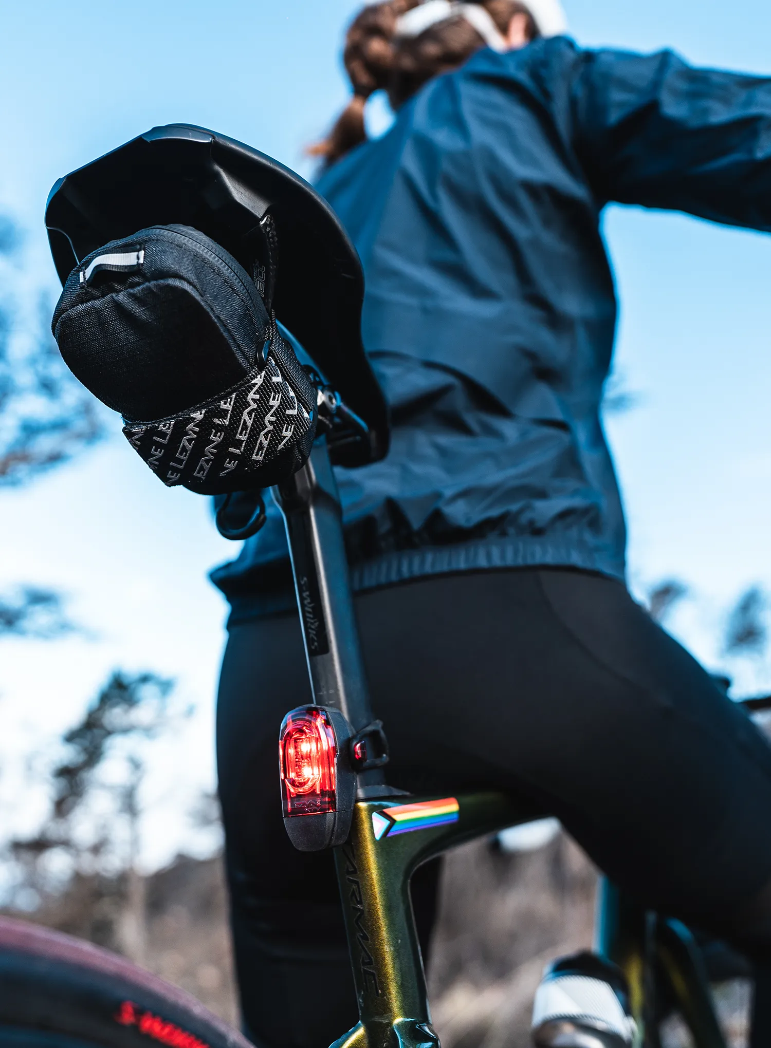 Brašna pod sedlo Lezyne Road Caddy - black