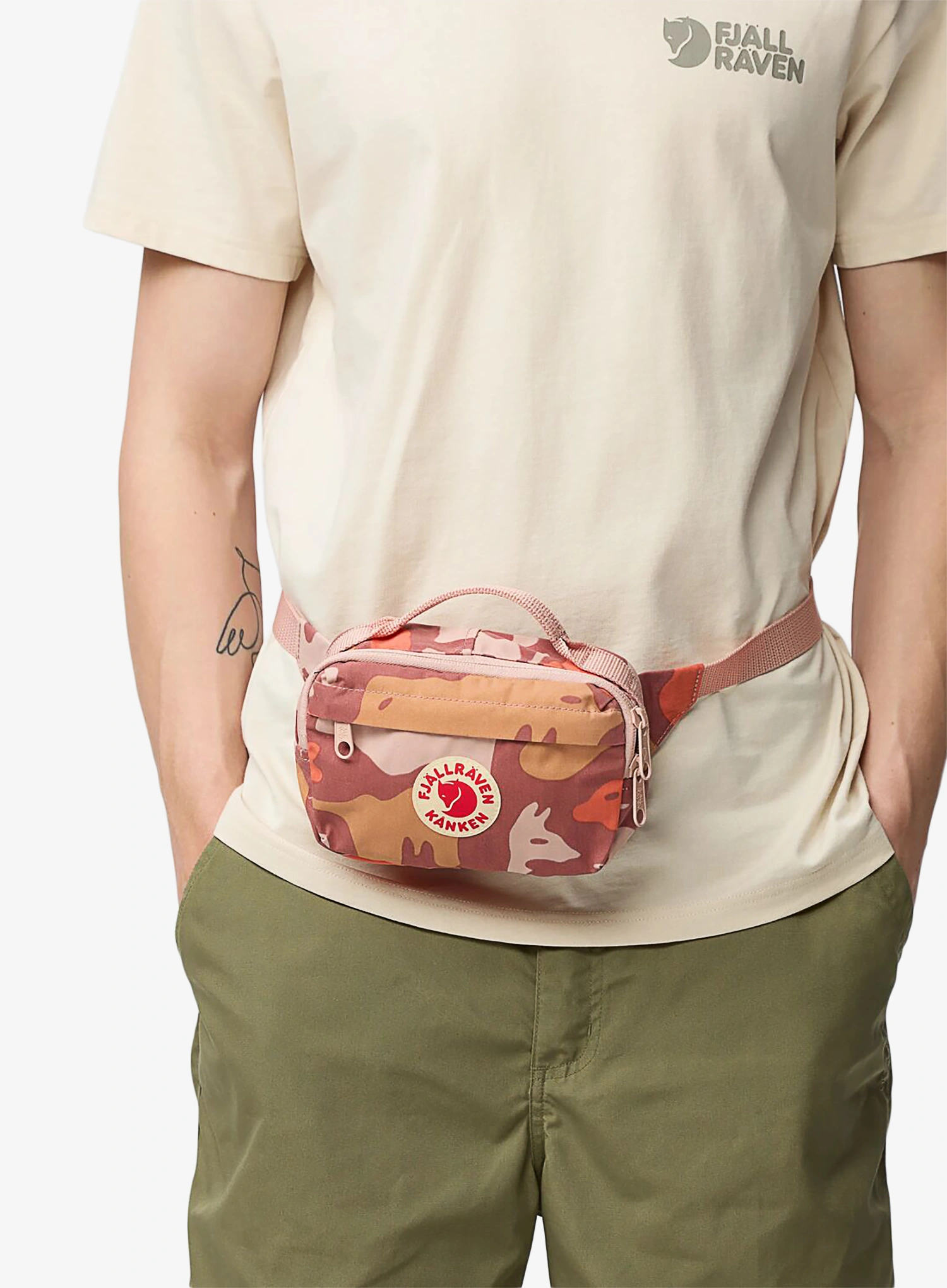 Ledvinka Fjallraven Kanken Graphics Hip Pack - chalkrose/hidden animals
