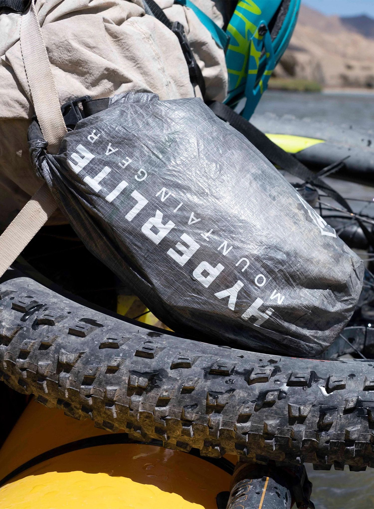 Nepromokavý vak Hyperlite Mountain Gear Roll-Top Stuff Sack 10 L