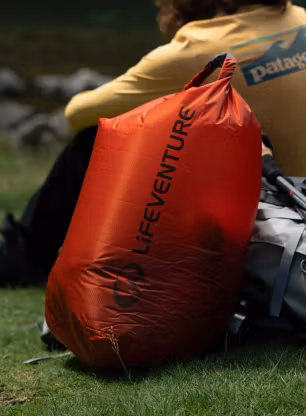 Vodotěsný vak Lifeventure Ultralight Dry Bag 35 l - rust