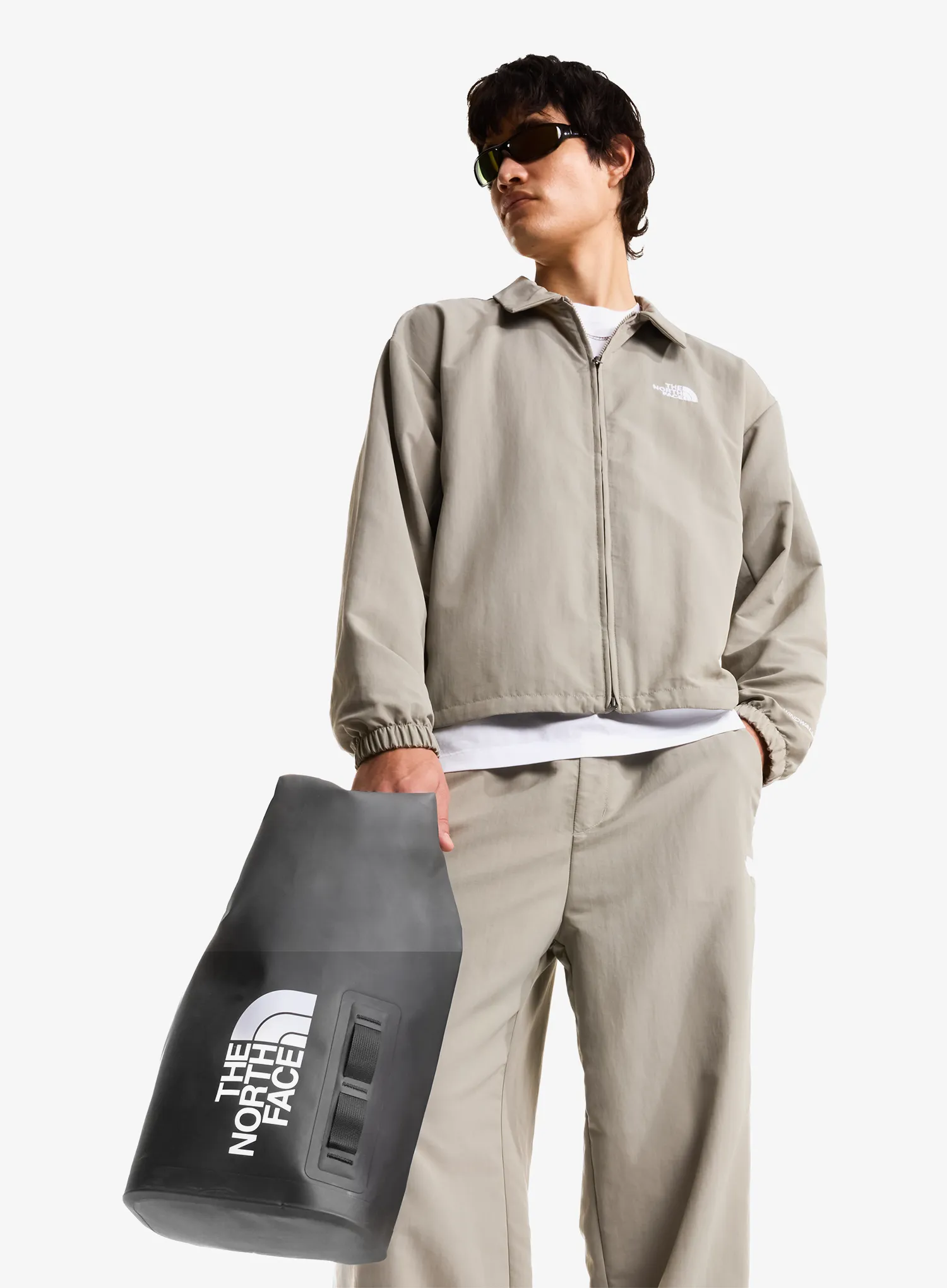 Vodotěsný vak The North Face Base Camp Dry Bag 12L - black/white