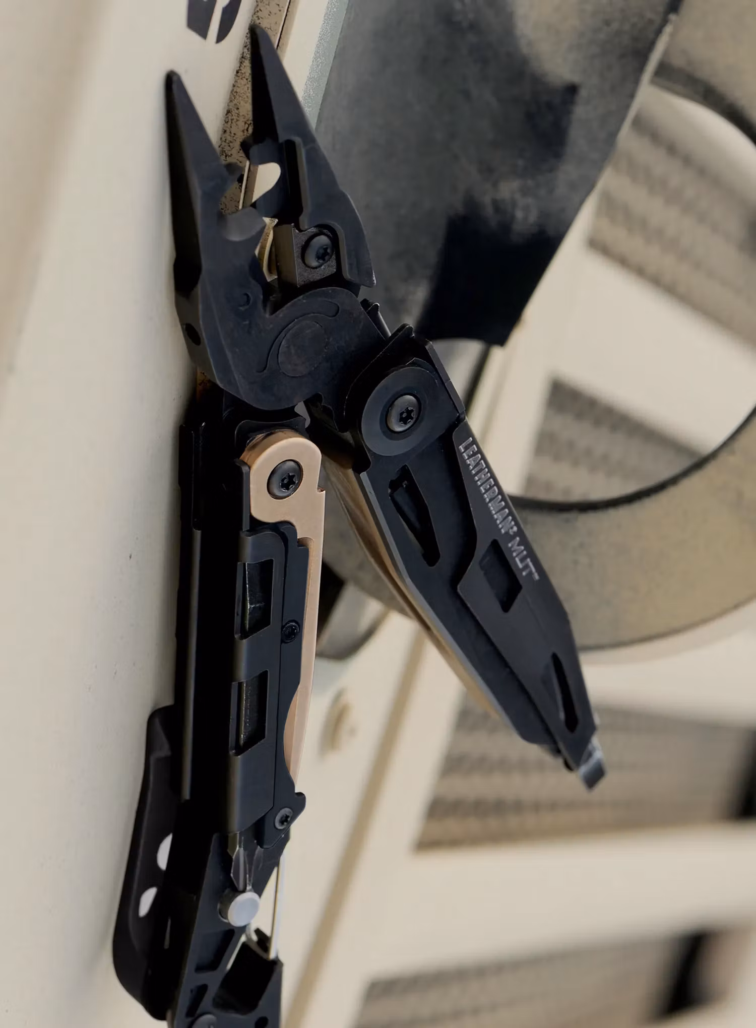 Sada Leatherman Mut EDO
